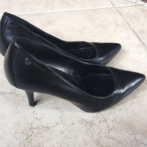 Women’s Pumps Calvin Klein Shoes Size 7 Black